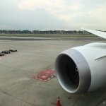 United UA2 SIN SFO: Dreamliner engine look