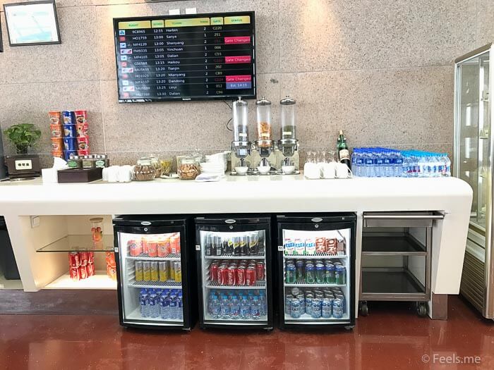 Air China Shanghai T2 Star Alliance Lounge A variety of beverages