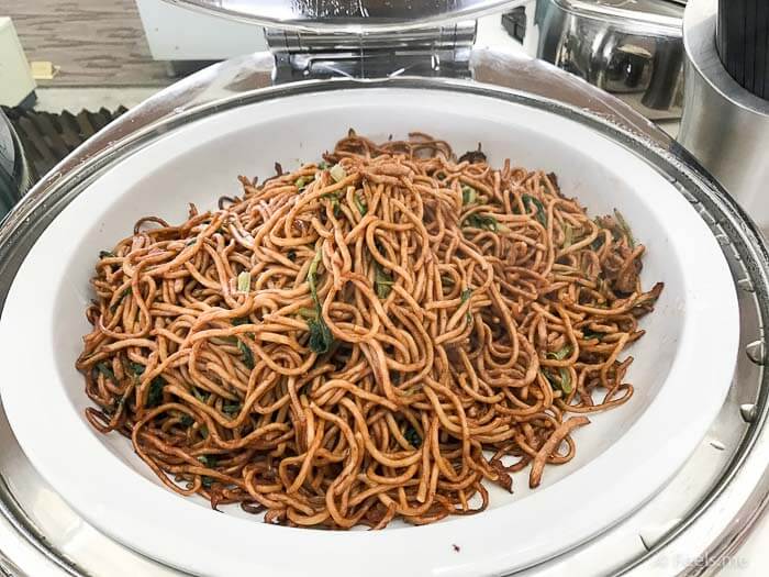 Air China Shanghai T2 Star Alliance Lounge Fried Noodle