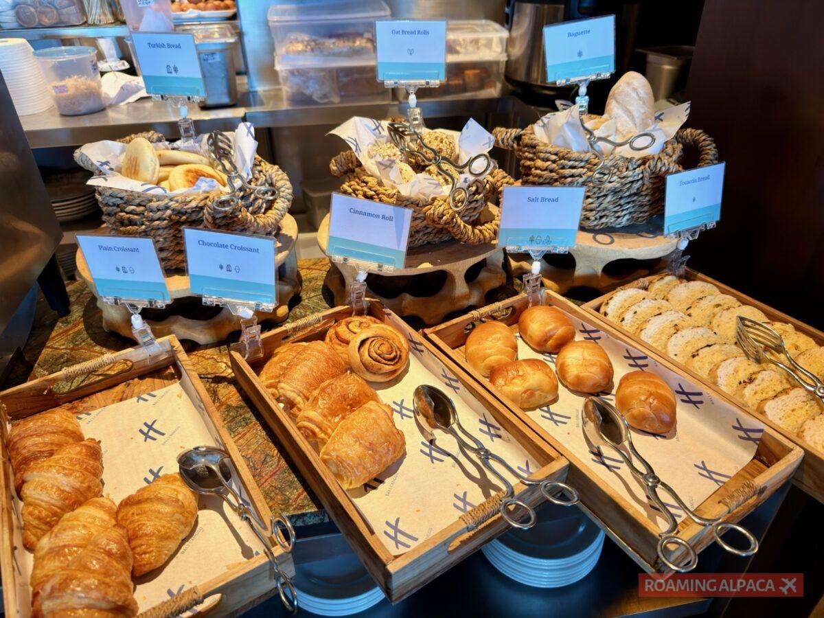 holiday inn canggu bali march 2026 vegetarian breakfast 2026 03 23 01