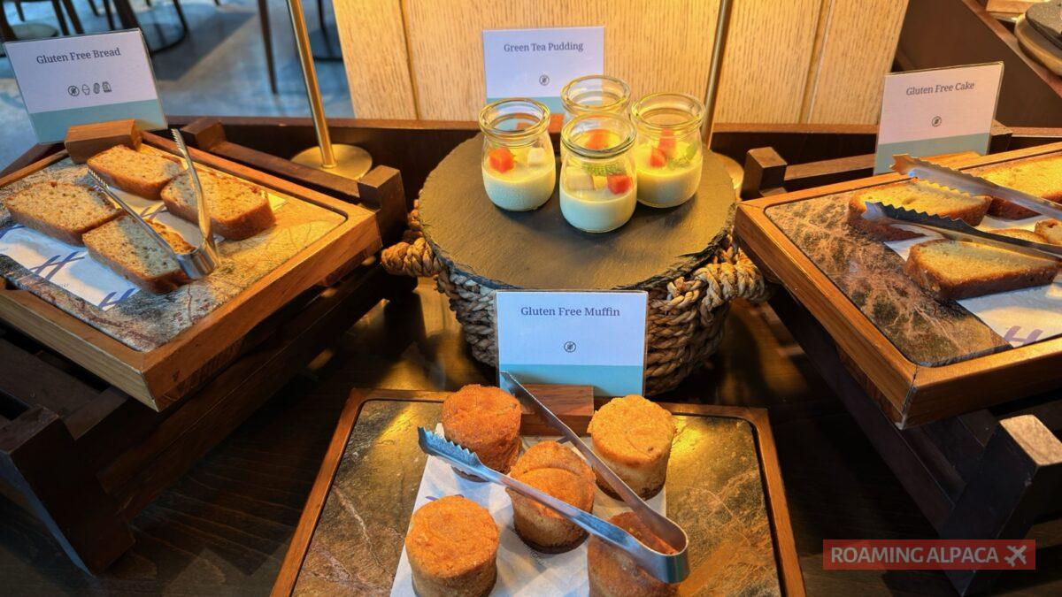 holiday inn canggu bali march 2026 vegetarian breakfast 2026 03 23 04
